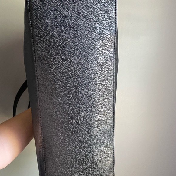 KATE SPADE Large Tote w/ Laptop Pocket - Picture 5 of 10